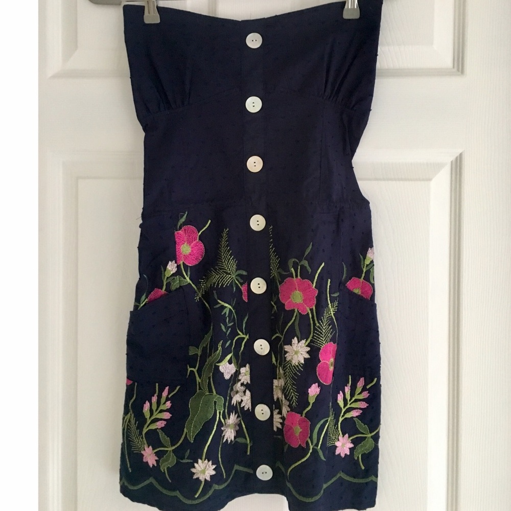 Embroidered blue summer dress